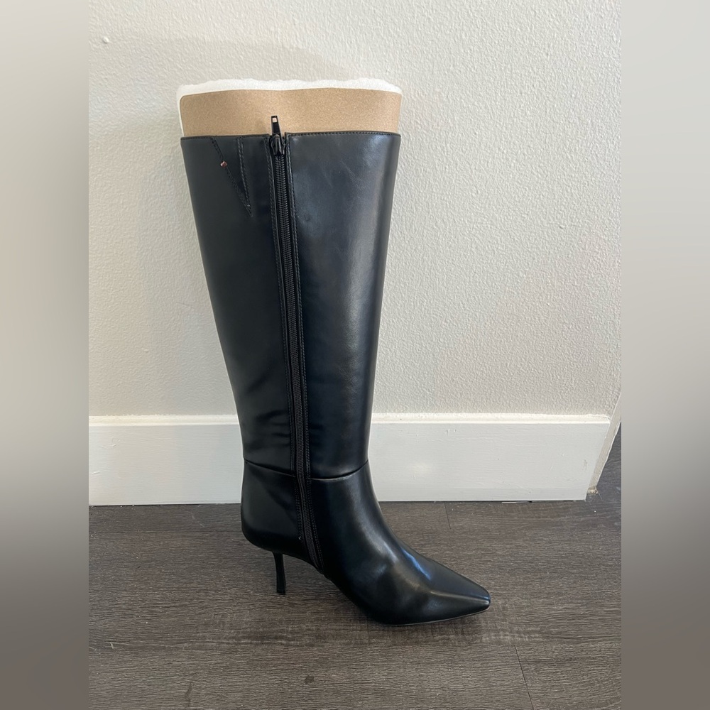 Black Knee-High Women's Boots